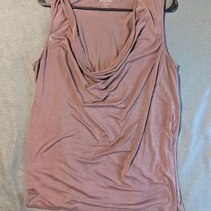 🔥3/$20 Flowing Neckline Maternity Shirt